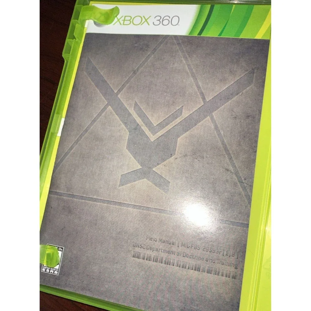 Halo: Reach (Xbox 360, 2010) with Booklet, Original Case and Disc